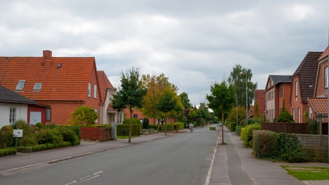 Samtlige danskere bør gå en tur om huset i disse dage: 5 minutter senere vil du takke dig selv