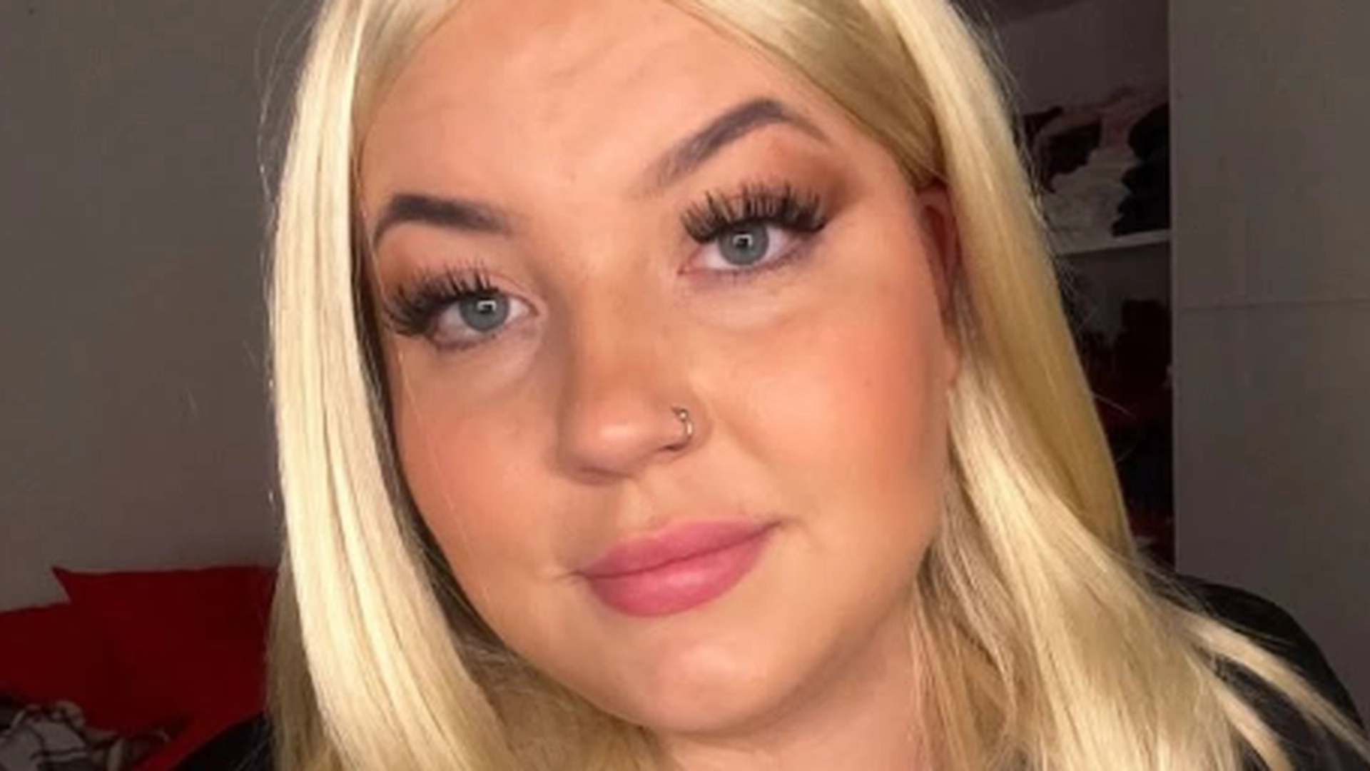 Hun var kun 25 år gammel, da hun fik konstateret kræft: Her er det ene tegn, hun ville ønske, hun ikke havde ignoreret