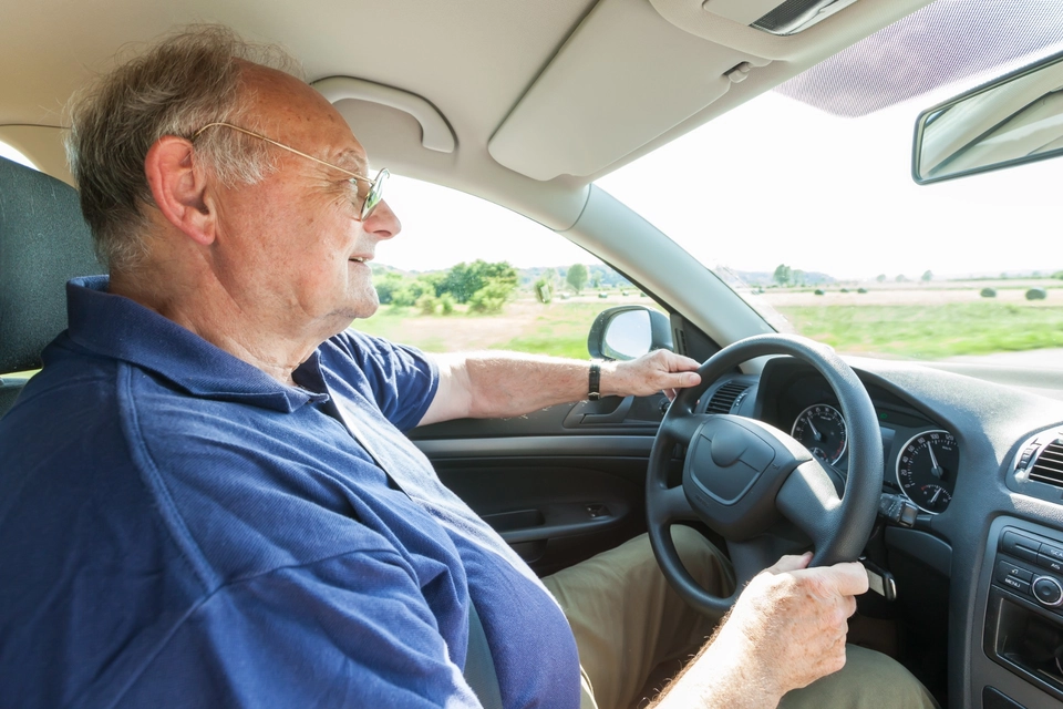 Er du over 70 år? Her er de tidspunkter, du ikke bør køre bil