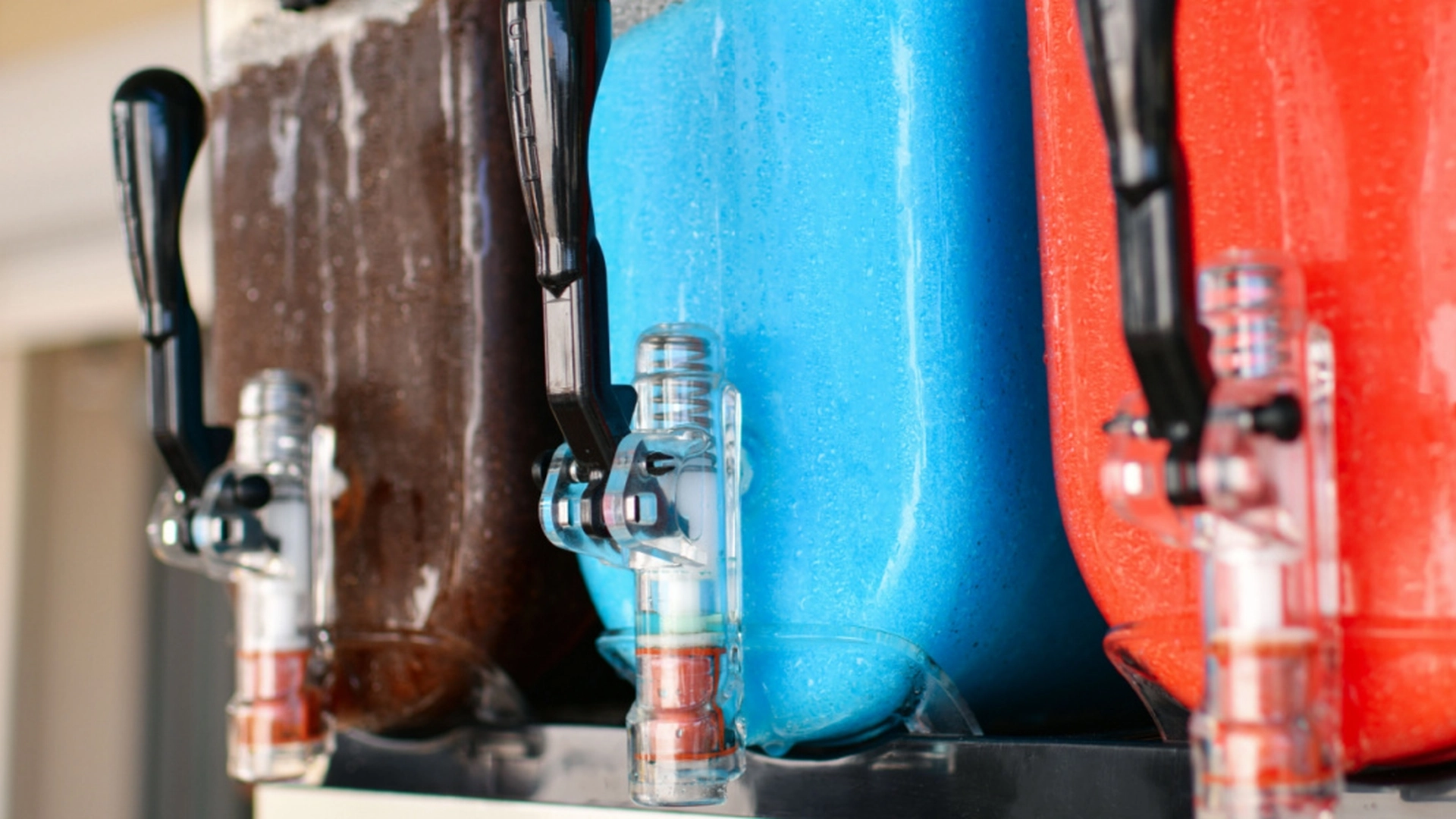 Læge med advarsel: Ville aldrig give denne drik til børn – har sendt fem børn på hospitalet