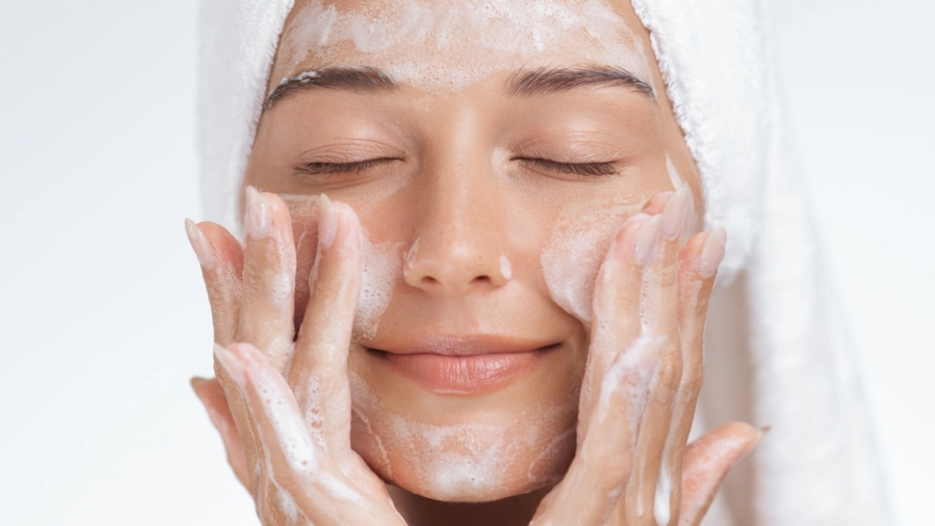Hudplejeekspert afslører 5 fejl du begår i vintermånederne: Én er særligt vigtig