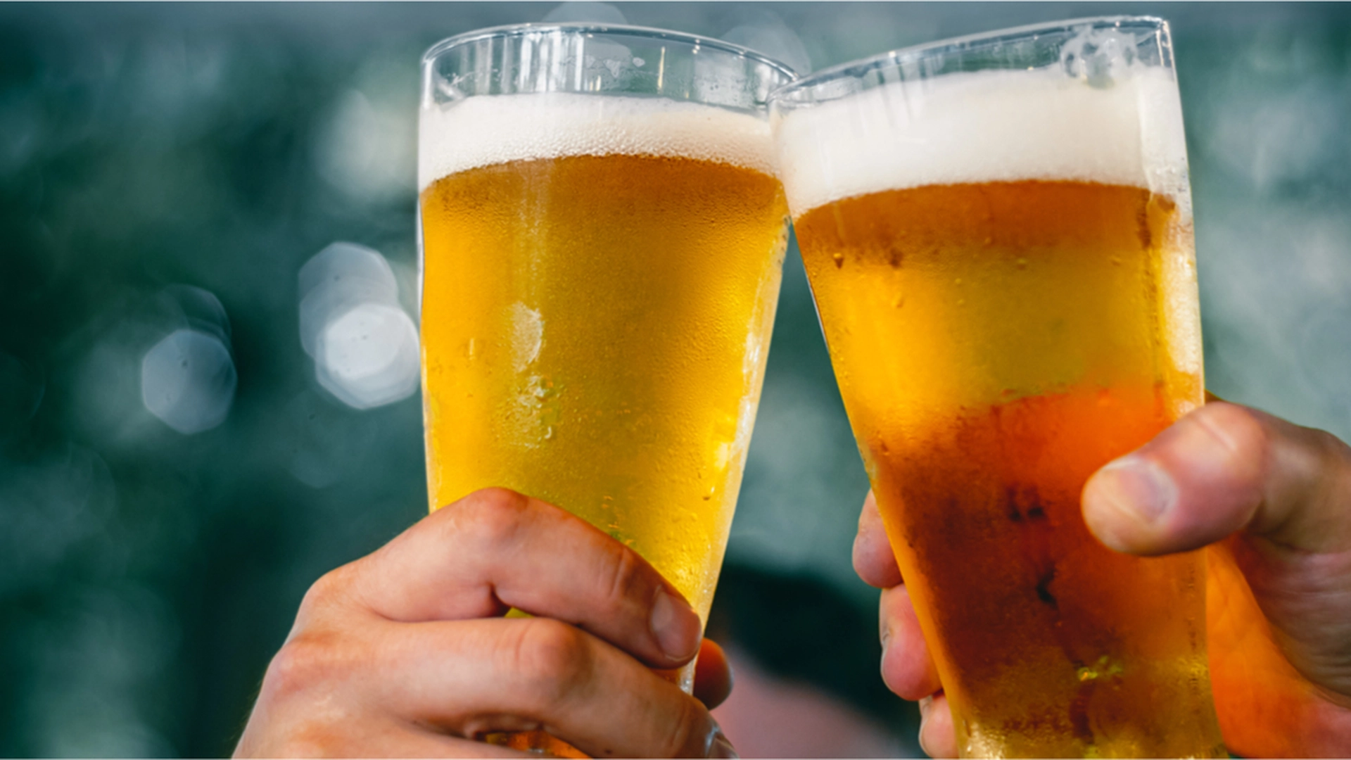 Raser mod ‘turistafgift’: Mand betalte 750 kroner for en øl