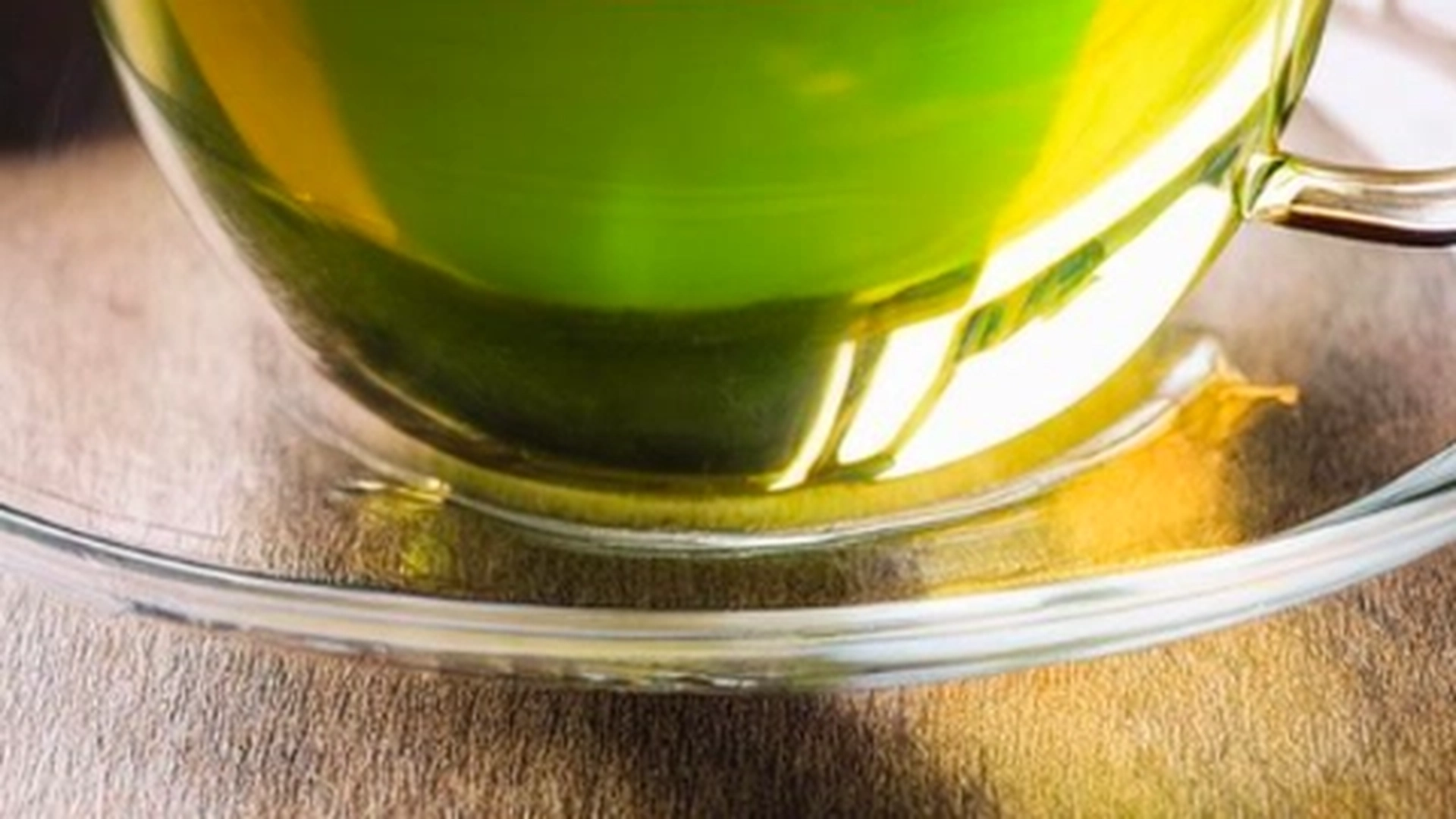 66-årig mand drak i 6 måneder te i stedet for vand: Da han hørte lægens ord, løb det ham koldt ned ad ryggen