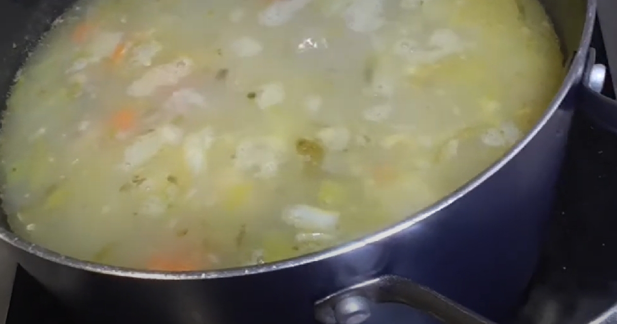 Denne suppe er guld værd for fordøjelsen: Folk har glemt bedstemor-hittet fra 80’erne