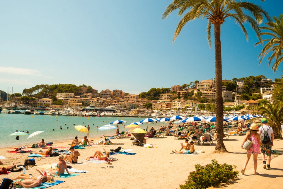 Turister chokeret: Populært feriested krævede betaling for IKKE at bestille mad