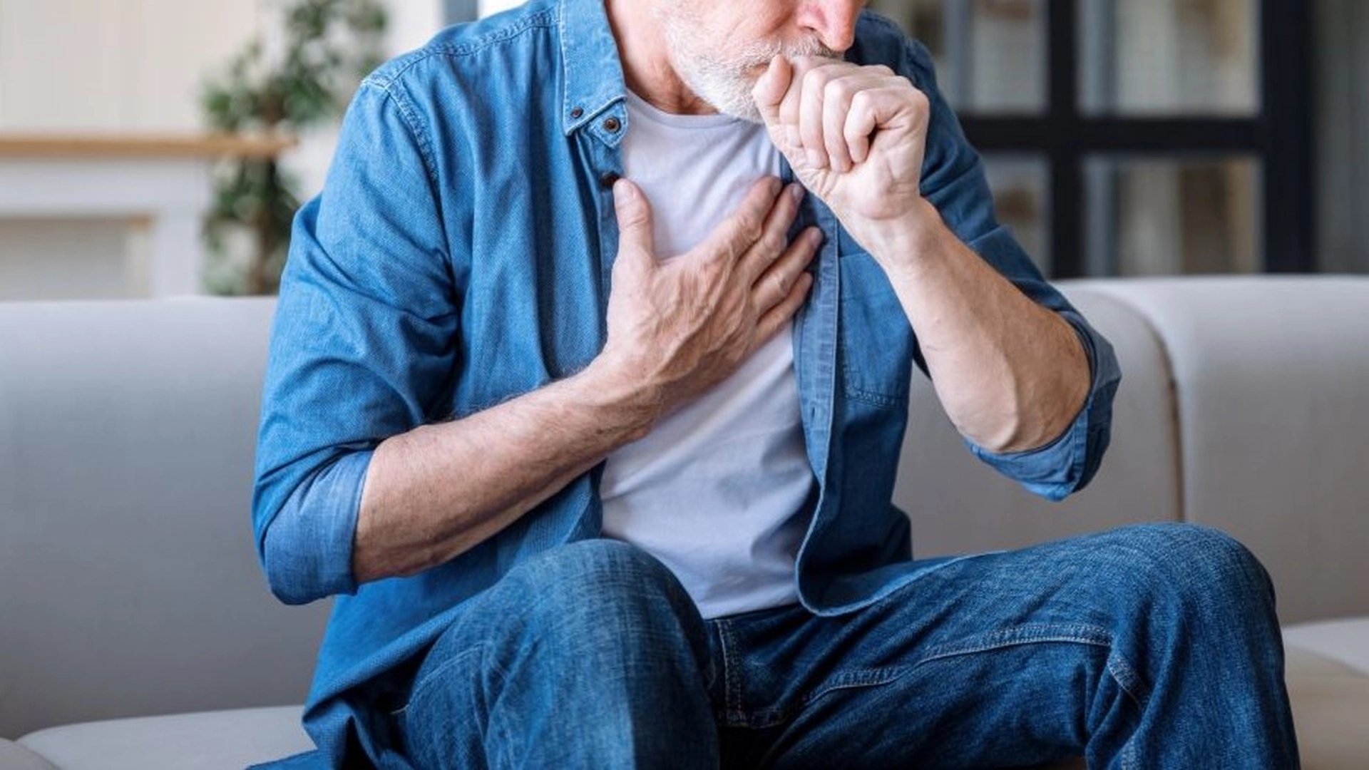 Oplever du disse symptomer? Så bør du tjekke dit hjem for skimmelsvamp