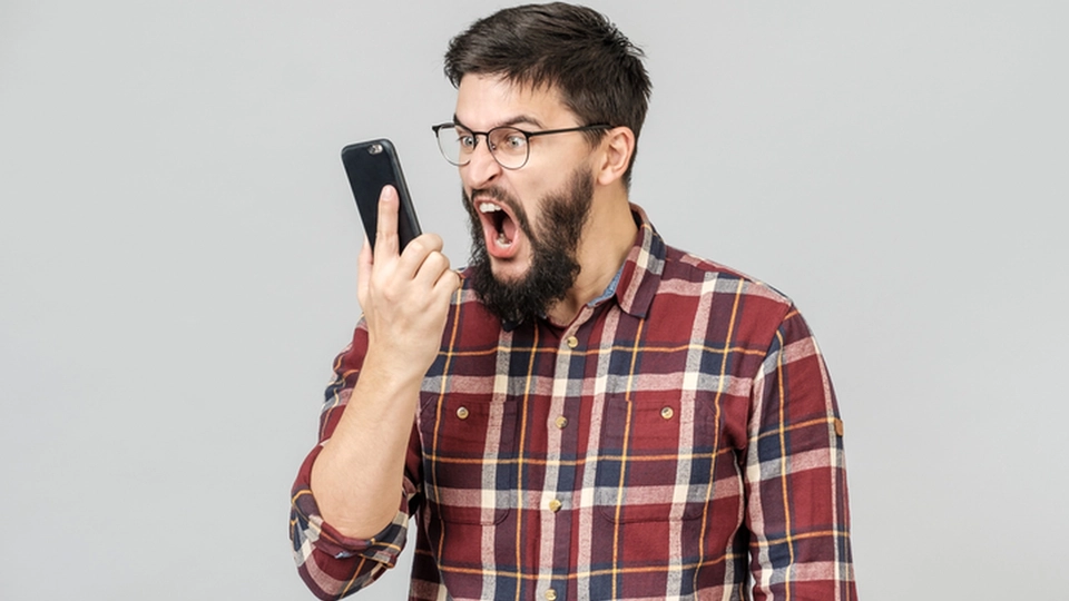 Sådan lukker du munden på en telefonsælger: Sig denne sætning, og de smækker røret på