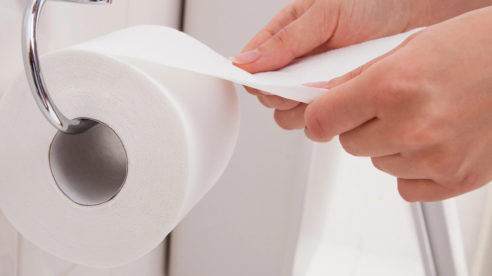 Undgå det: Dette bør du aldrig gøre, når du går på toilet