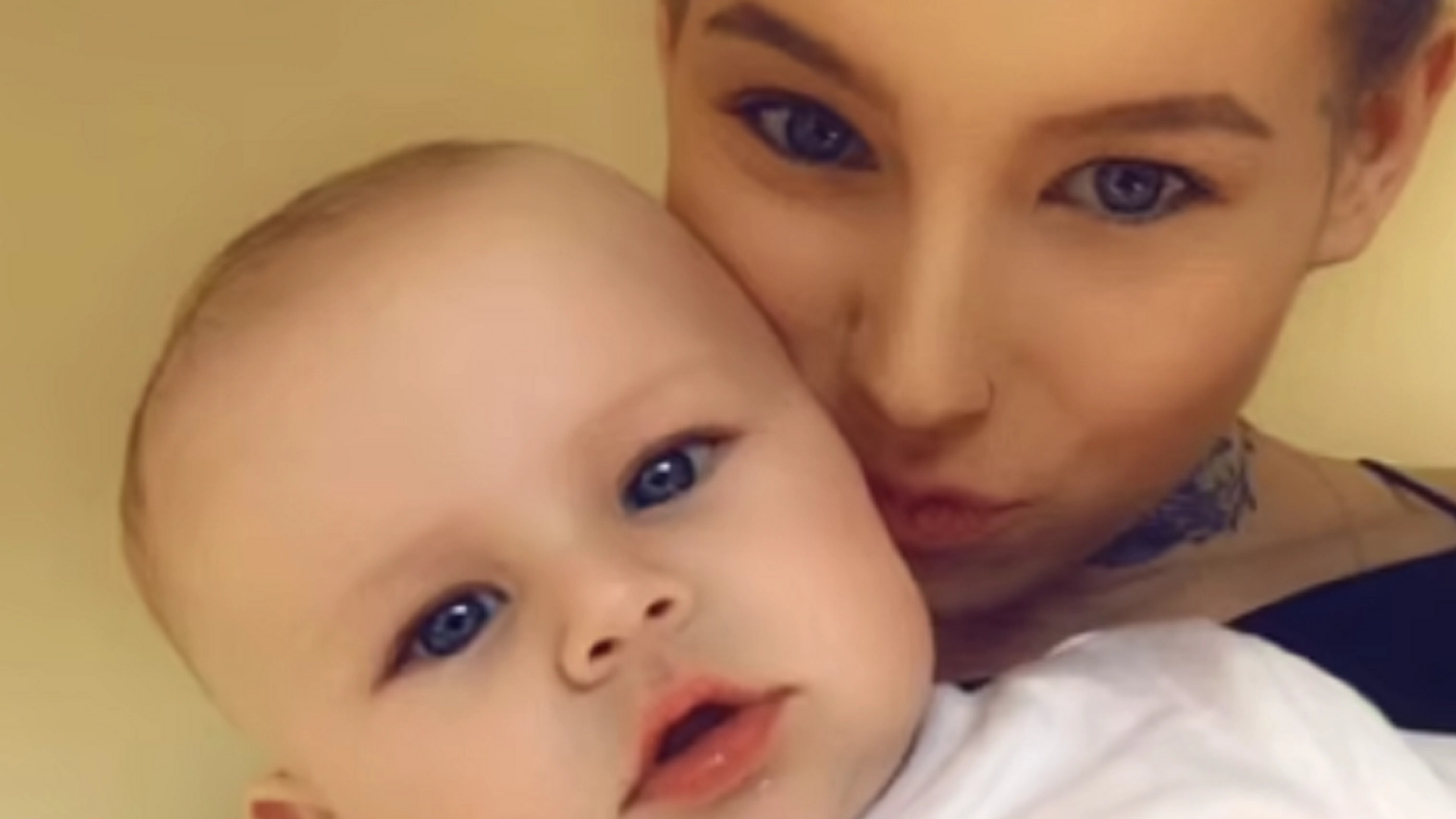 Mor skammer sig over sin søns navn: Du vil aldrig gætte, hvad han hedder