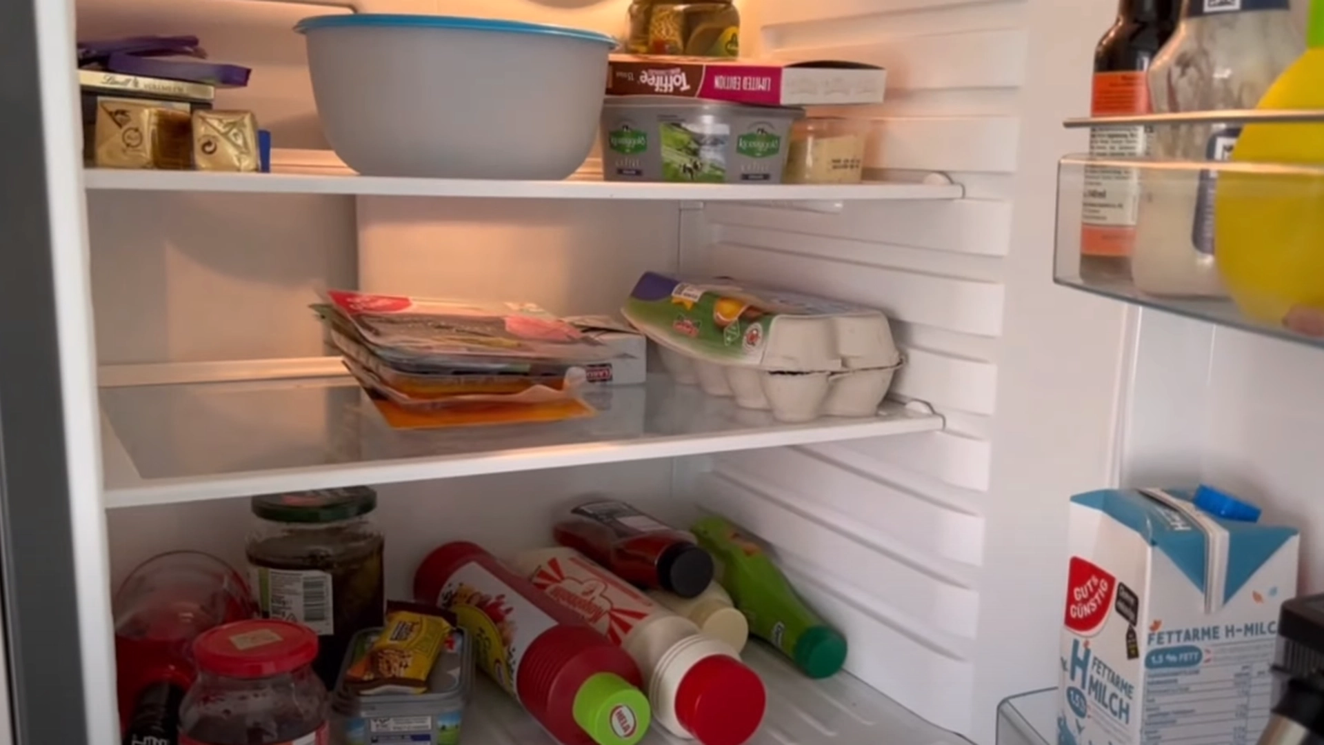 Mange danskere opbevarer det i køleskabet: Nu skal du til at smide det ud