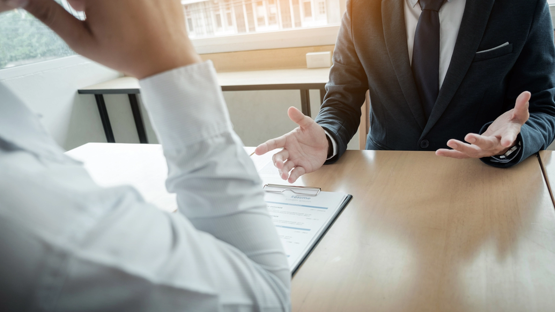 3 ting du aldrig bør gøre til en jobsamtale: De 2 af dem kunne du nok ikke finde på
