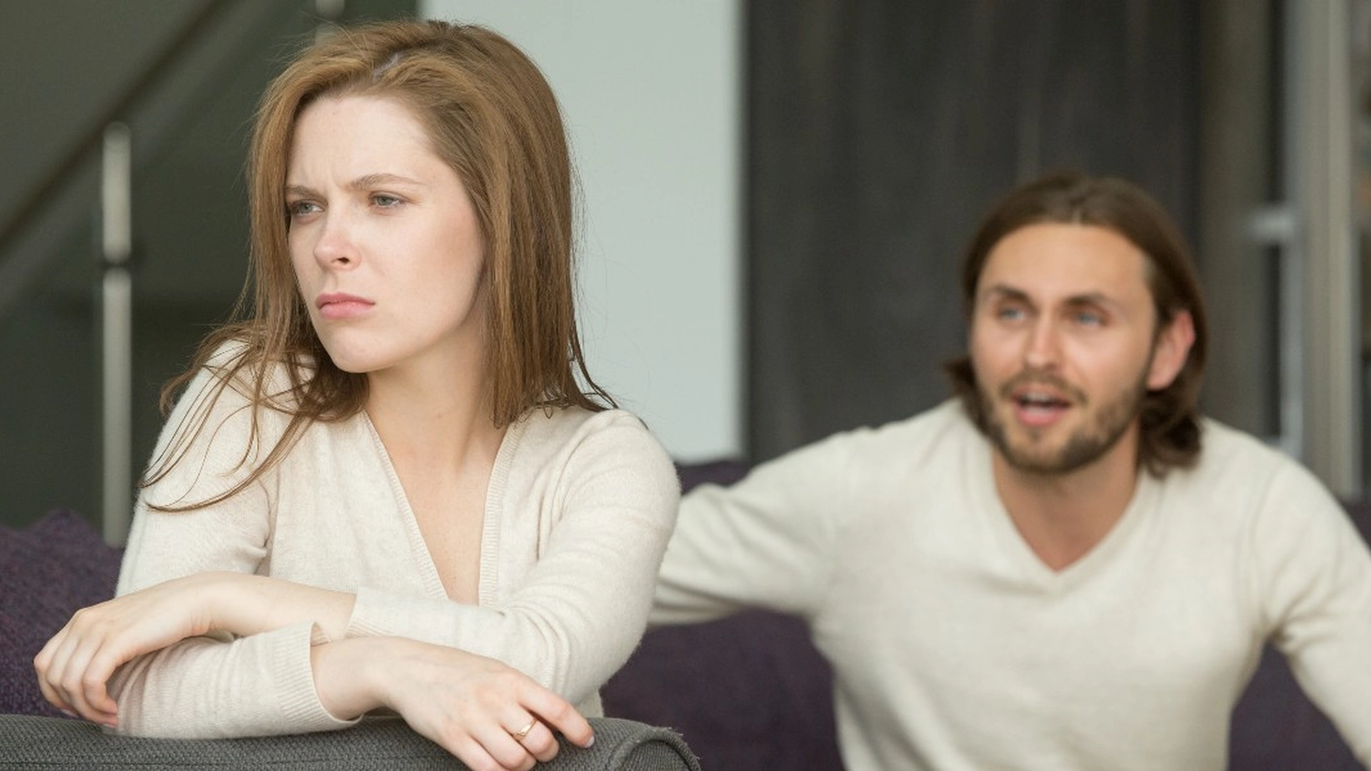 Mand gav ‘brutalt ærligt’ svar på spørgsmål om utroskab: Nu hyldes han online