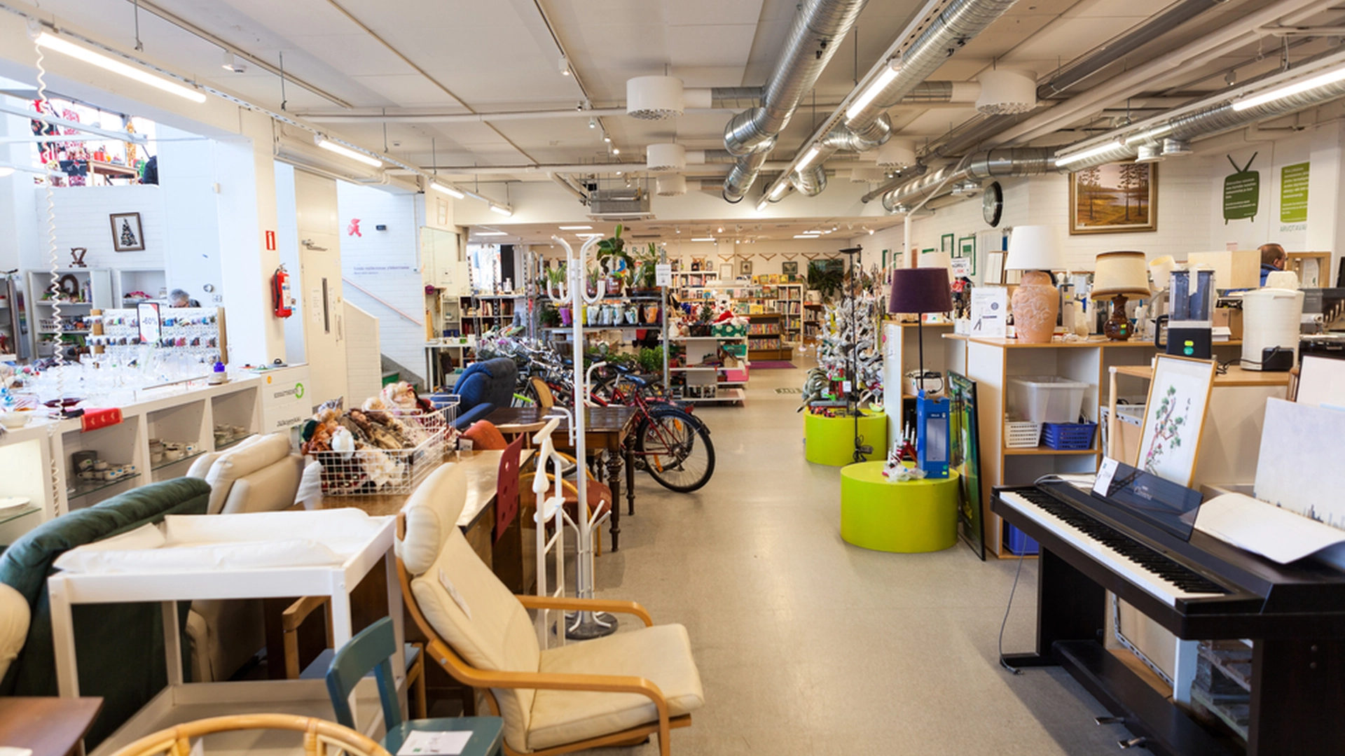 I ti år ledte manden i genbrugsbutikker efter én bestemt ting – så skete det endelig