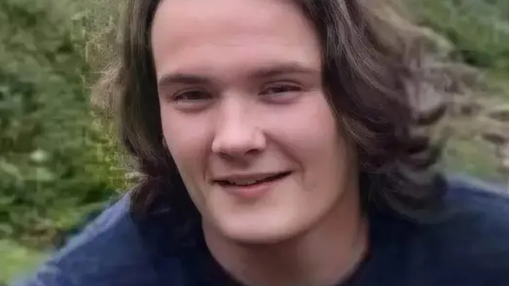 22-årige Johnny klagede over udmattelse og tilbagevendende migræne: Blot få uger senere var han død