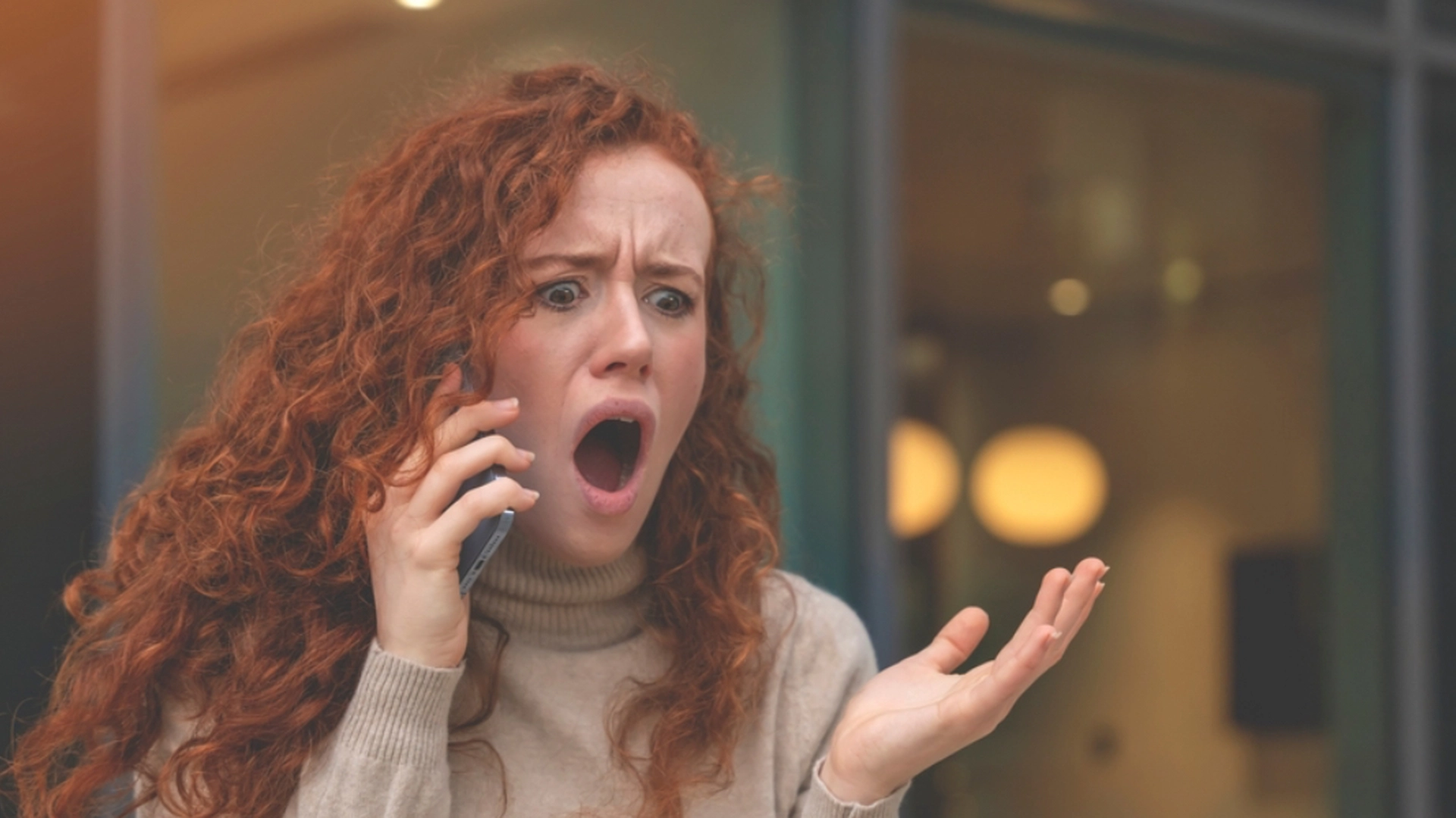 Kvinde fandt sin mors mørke hemmelighed i skotøjsæske: Endte med at ødelægge hendes ægteskab