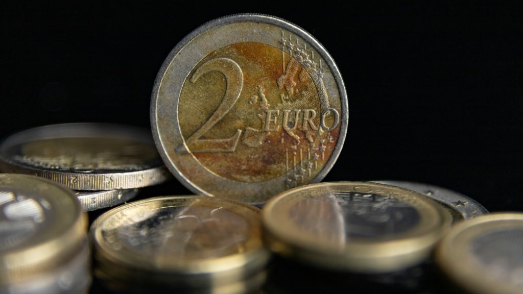 Tjek både pung og skuffer: Disse 2-euro-mønter er over 10.000 kroner værd