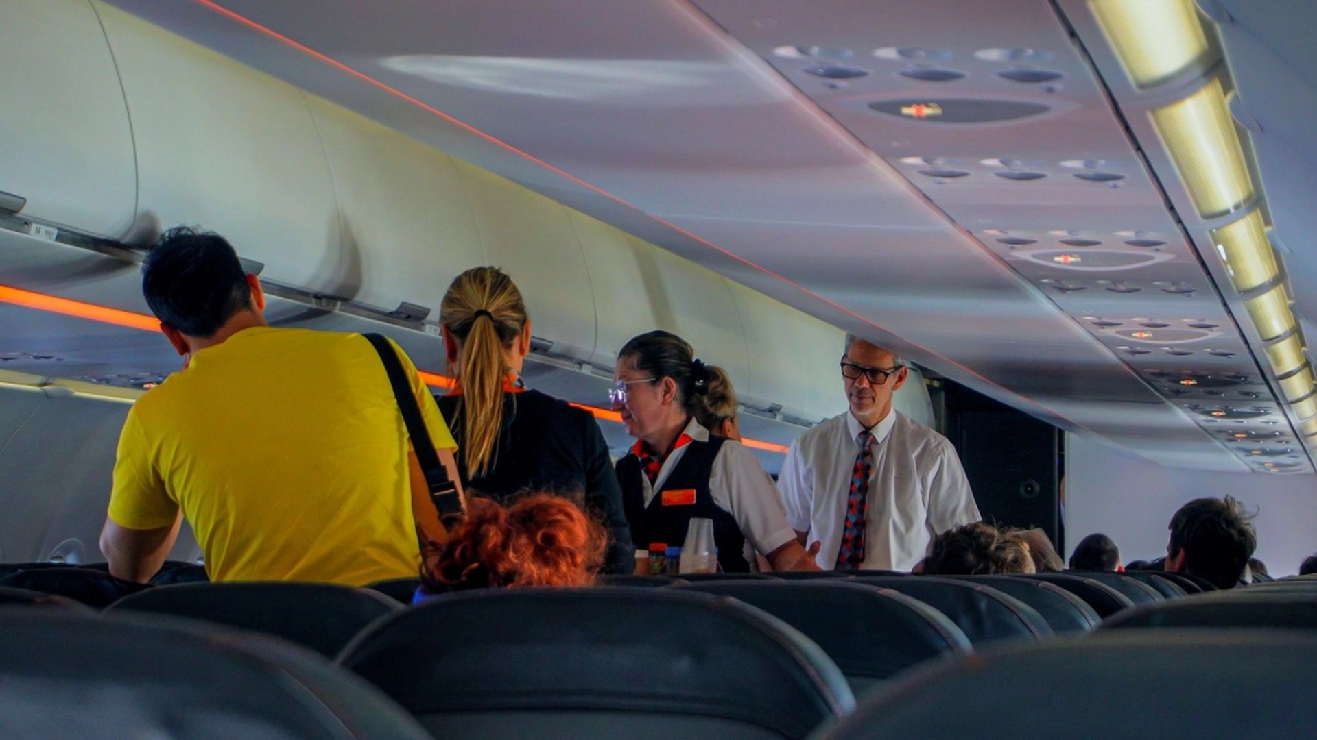 Advarsel til danske turister: Gør du dette, når flyet lander, får du bøde på 450 kroner