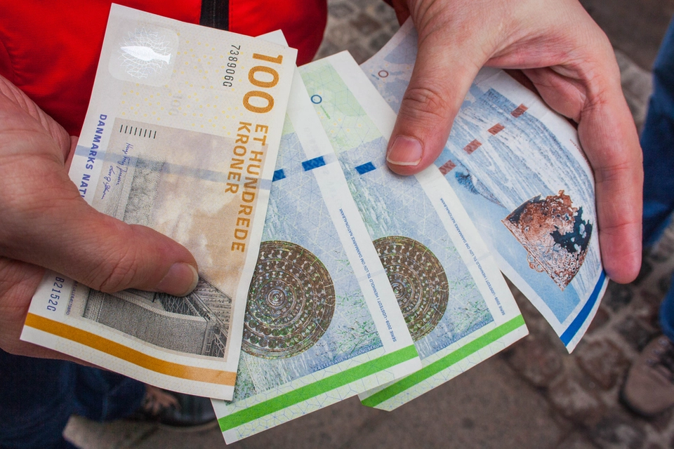 Alle danskere bør gøre det: “Du kan nemt spare 350 kroner om måneden”