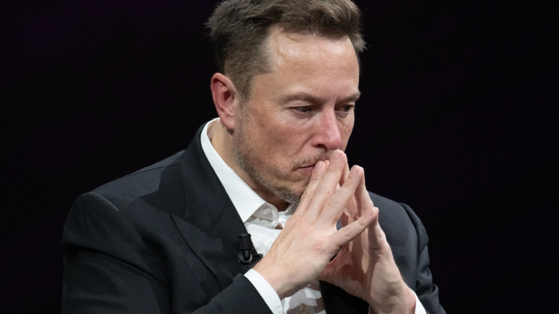 Verdens rigeste i stor regnebrøler: Elon Musk må skrue kraftigt ned for ambitionerne