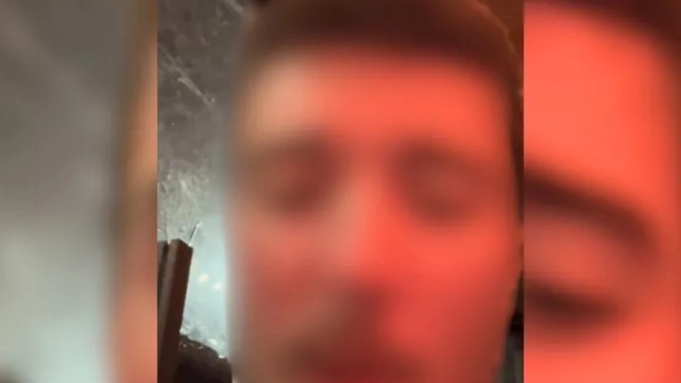 Kvinde mistede sin telefon under bytur: Da hun finder den senere, indeholder den også en uventet video