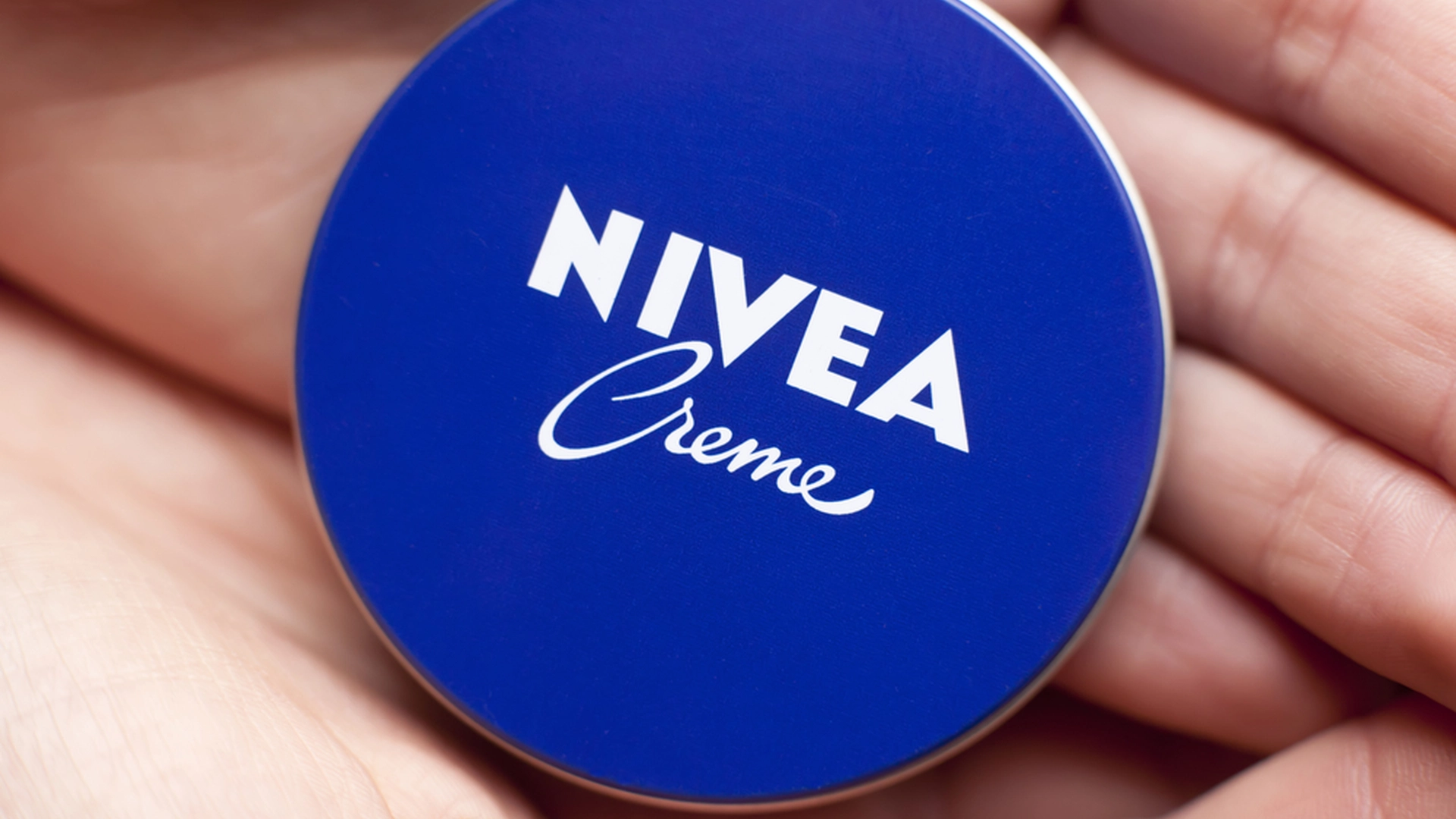 Drop de dyre mærker: Den blå Nivea klarer det hele