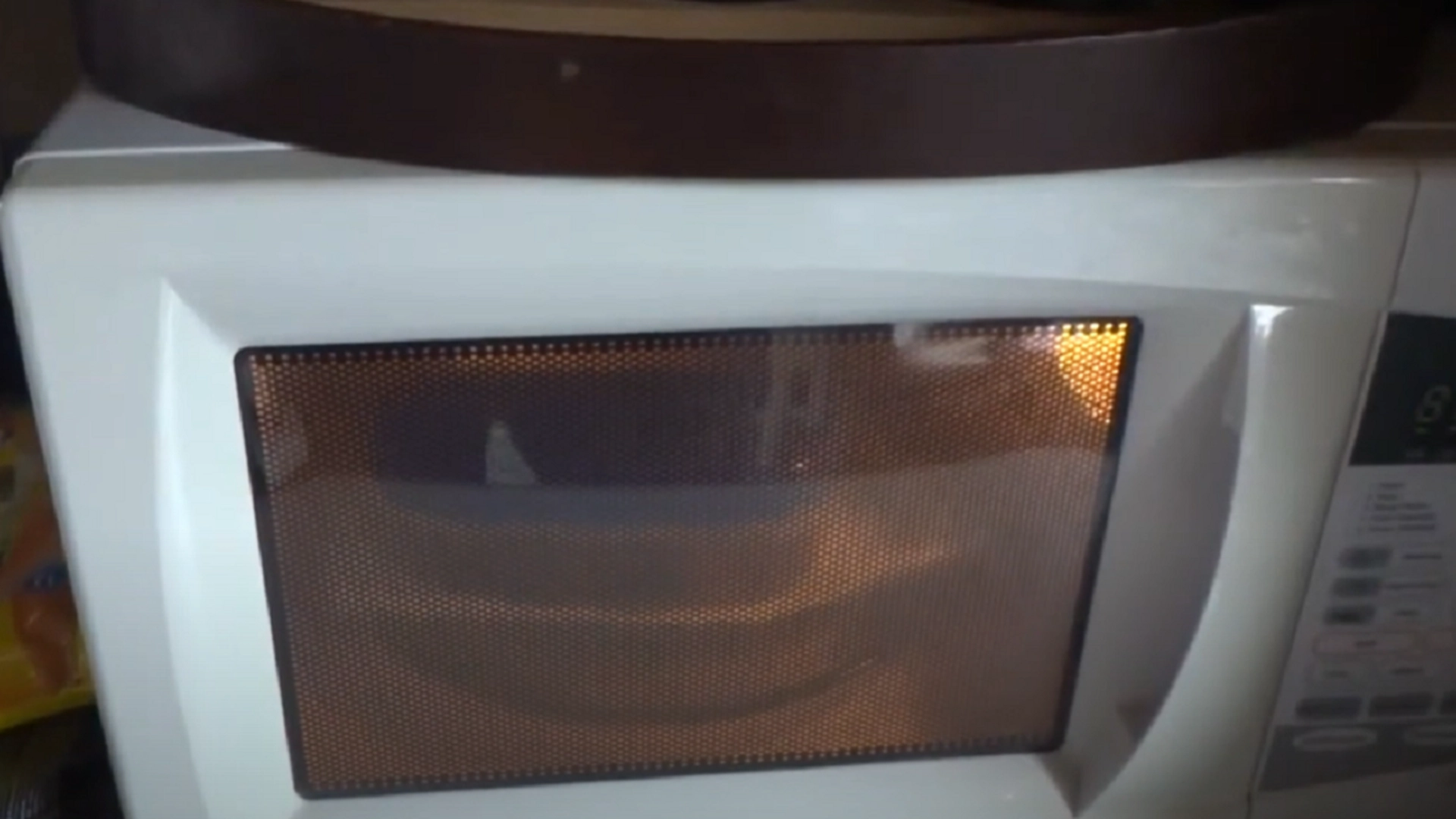 Sig farvel til mikrobølgeovnen: Her er apparatet, der kommer til at erstatte den