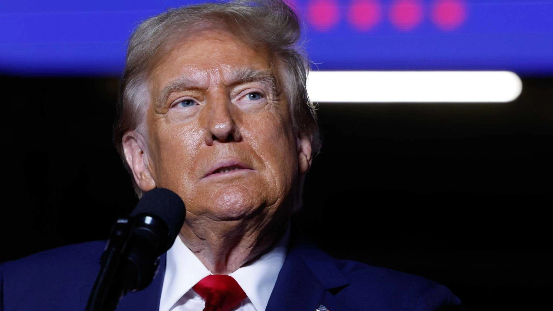 Trumps toldkrig kan få alvorlige følger: Så mange danskere risikerer at miste deres job