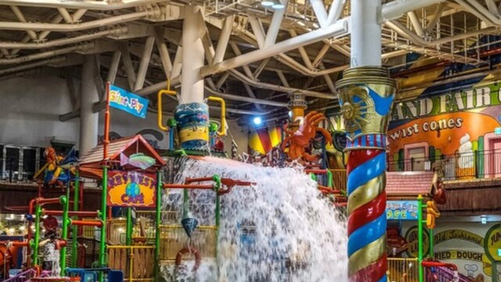 ‘Tsunami-uheld’ kvæstede 44 personer vandland: Du vil aldrig gætte årsagen til ulykken