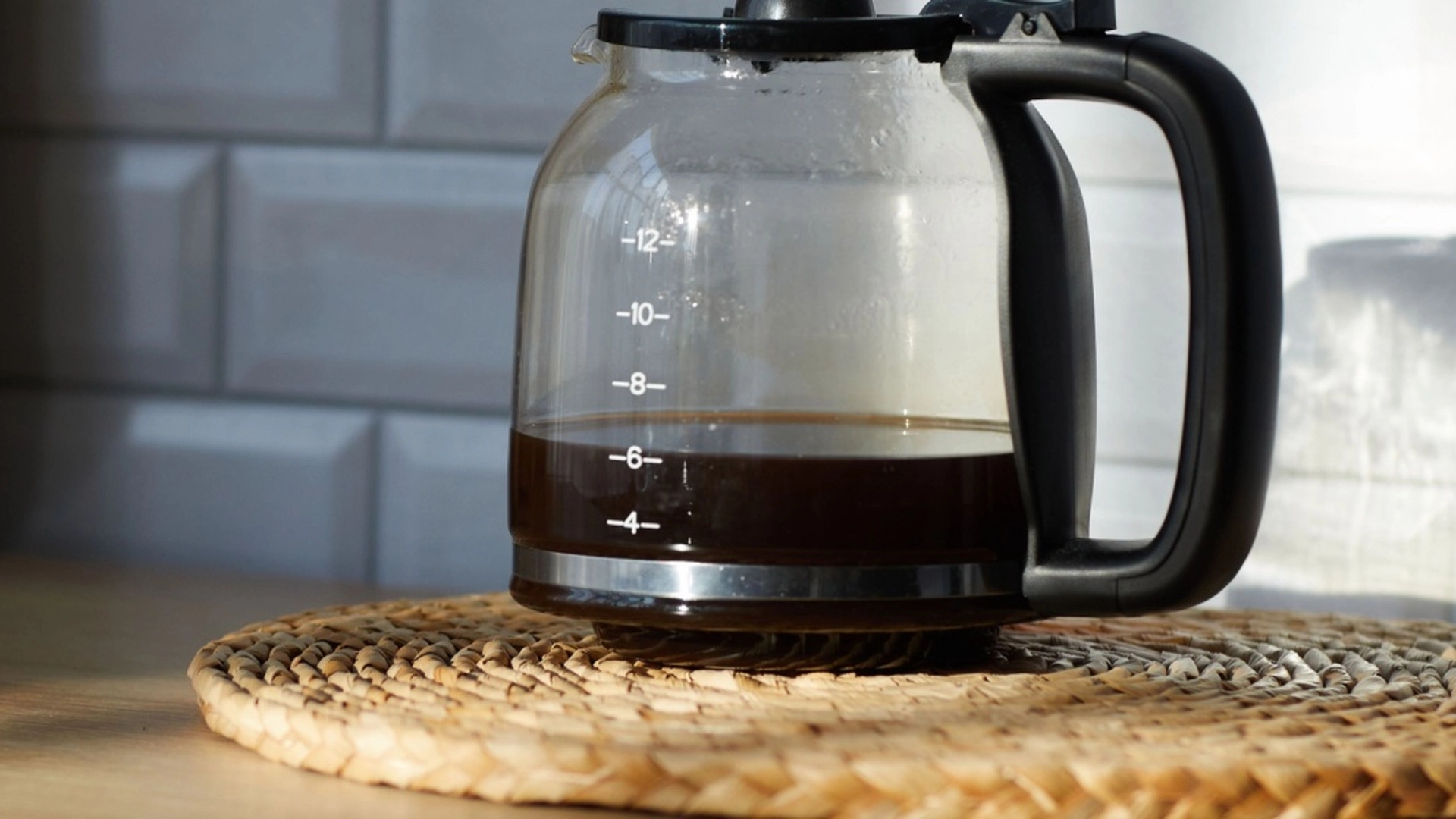 Hvor længe kan kaffe drikkes efter brygning? Mange ved det ikke