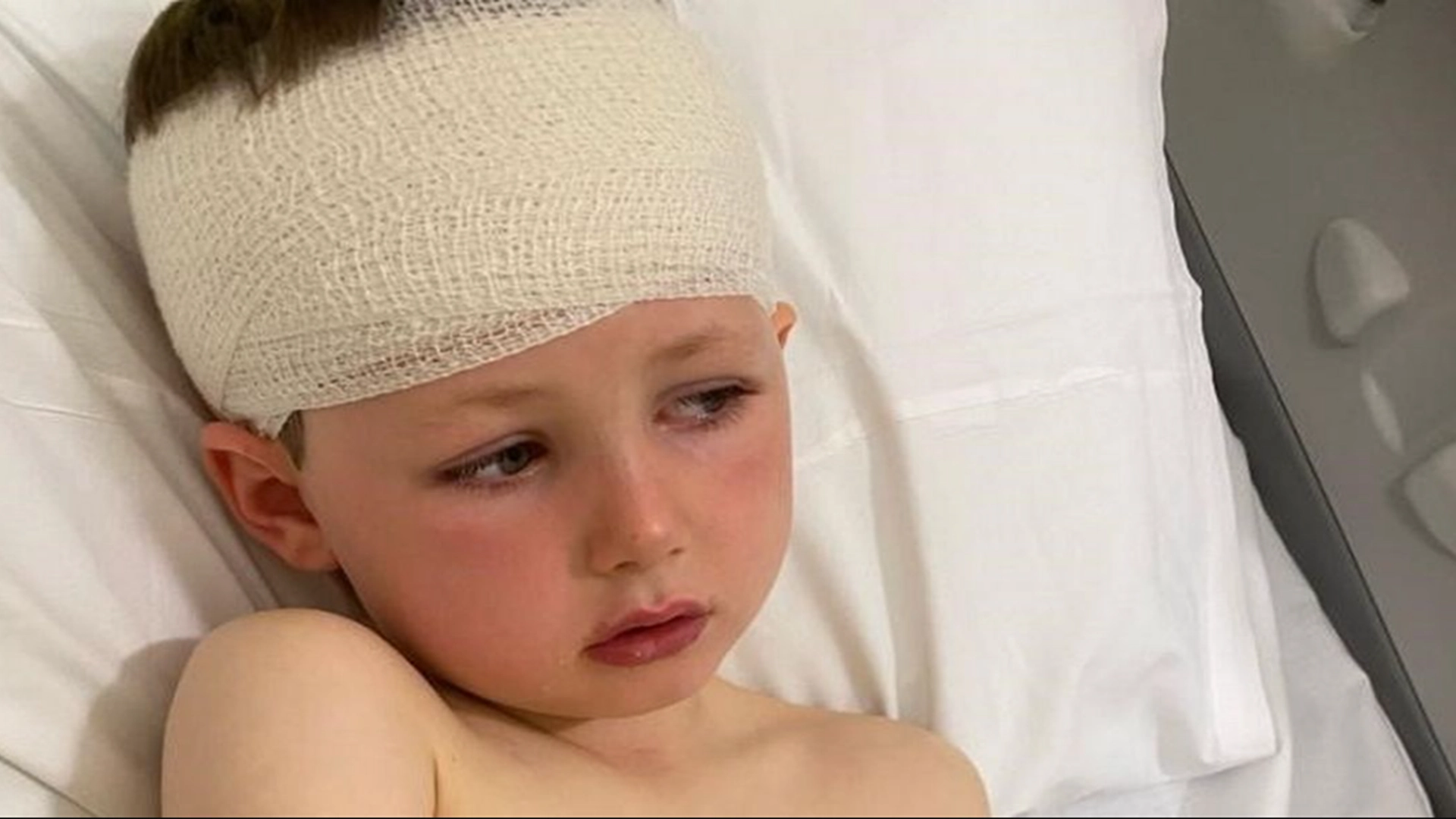Lisa bemærker at hendes 6-årige søn blinker ofte: Lægernes resultater chokerede moren