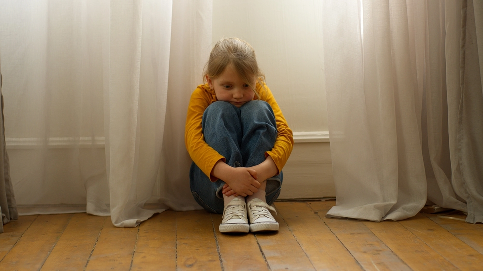 “Hun ødelagde mig som barn – men det, jeg læste i hendes dagbøger efter hendes død, ændrede alt”