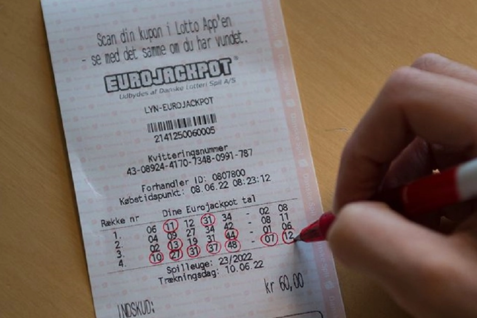 Ved du hvor meget skat du skal betale, hvis du vinder i Lotto eller Eurojackpot? Svaret vil overraske dig