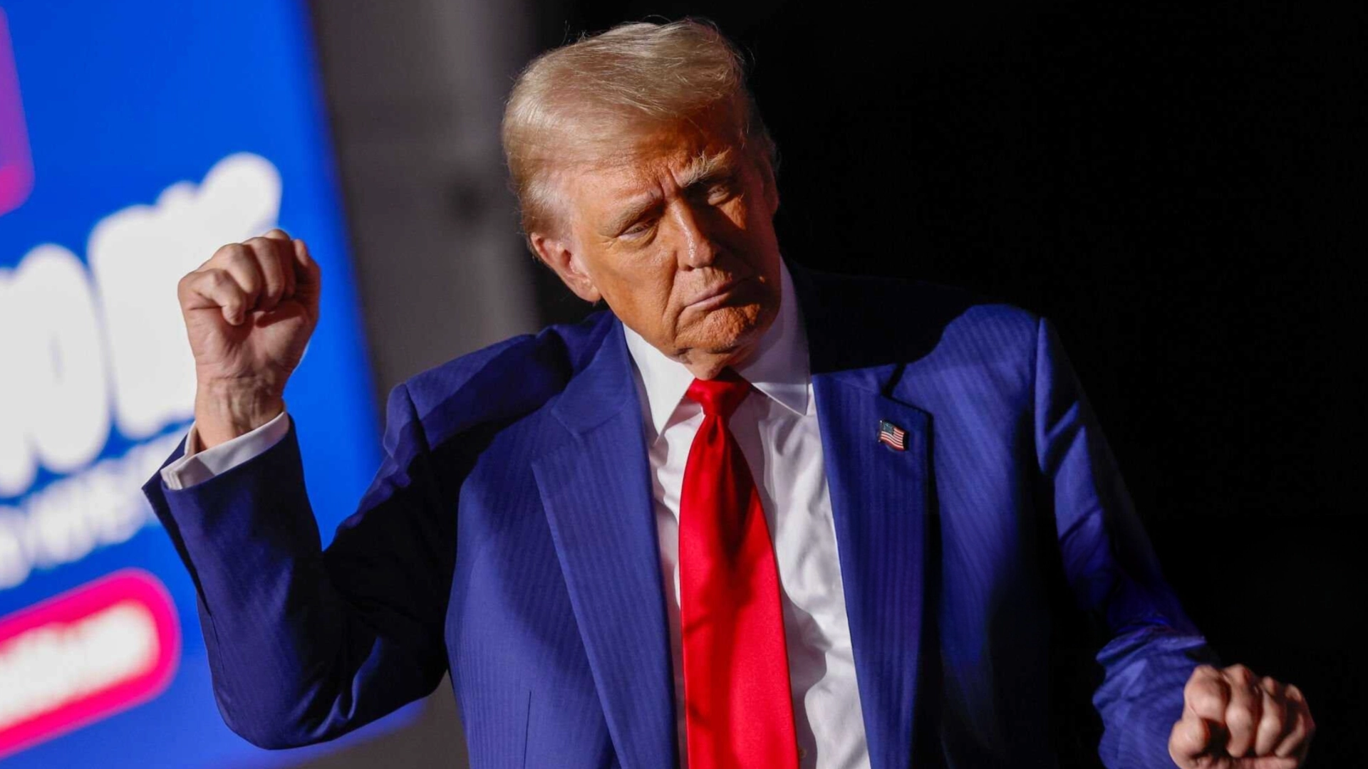 En 40-årig mand blev idømt to livstidsdomme plus 40 års fængsel: Nu har Donald Trump benådet ham