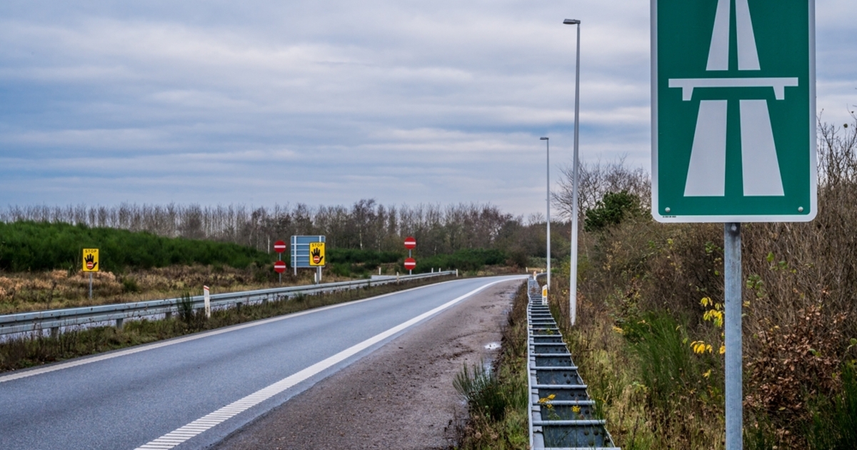 Så langsomt må du køre på de danske motorveje: Svaret kan overraske dig