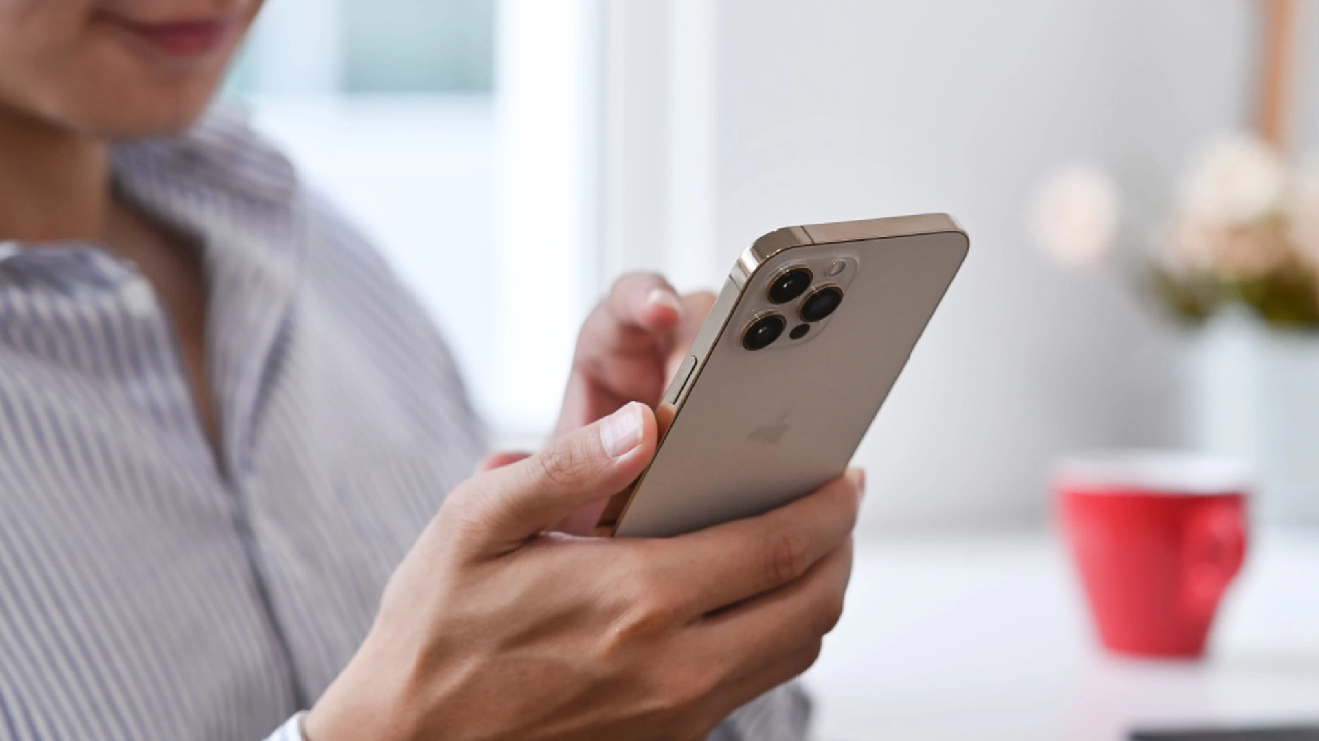 Din mobiltelefon optager alt, du siger: Sådan forhindrer du det