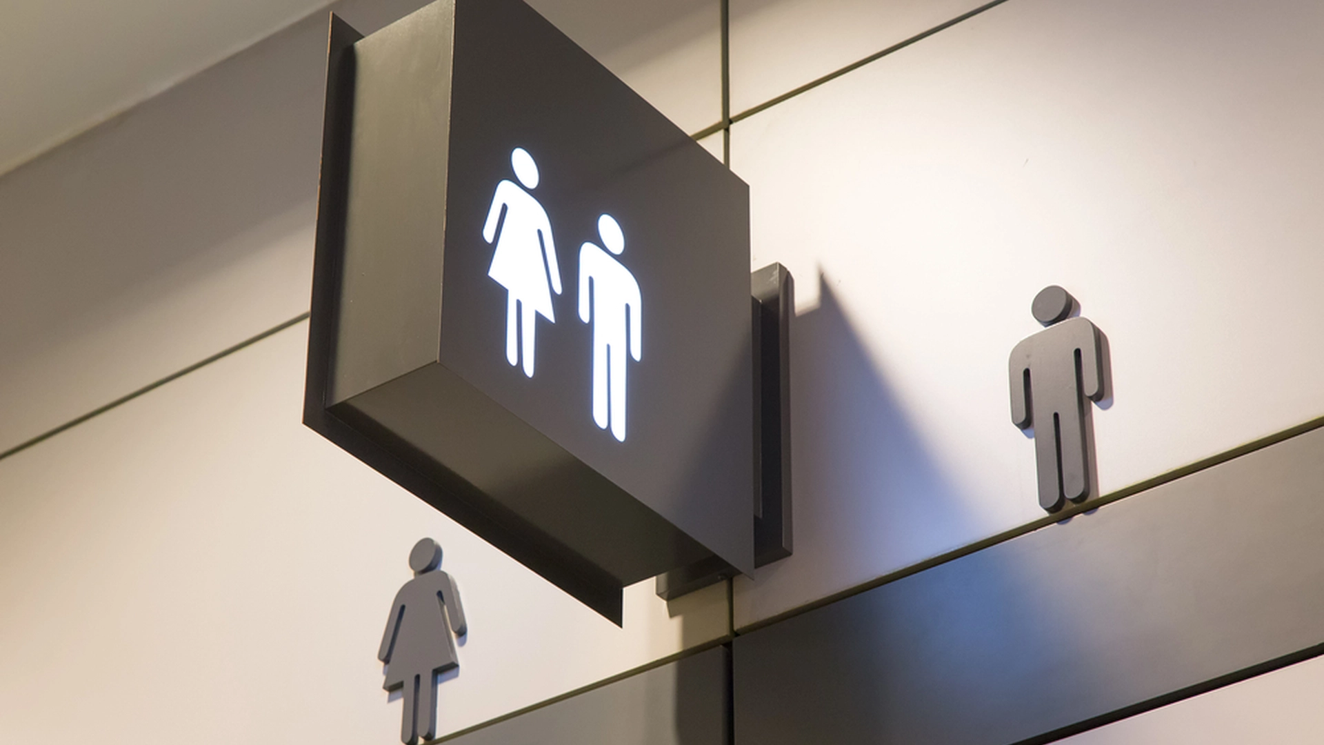 Har man krav på at låne et toilet ude i byen? Svaret vil nok overraske dig