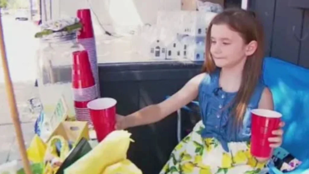 Borger klagede over 8-årig piges lemonade-bod: Du gætter aldrig hvad politiet valgte at gøre