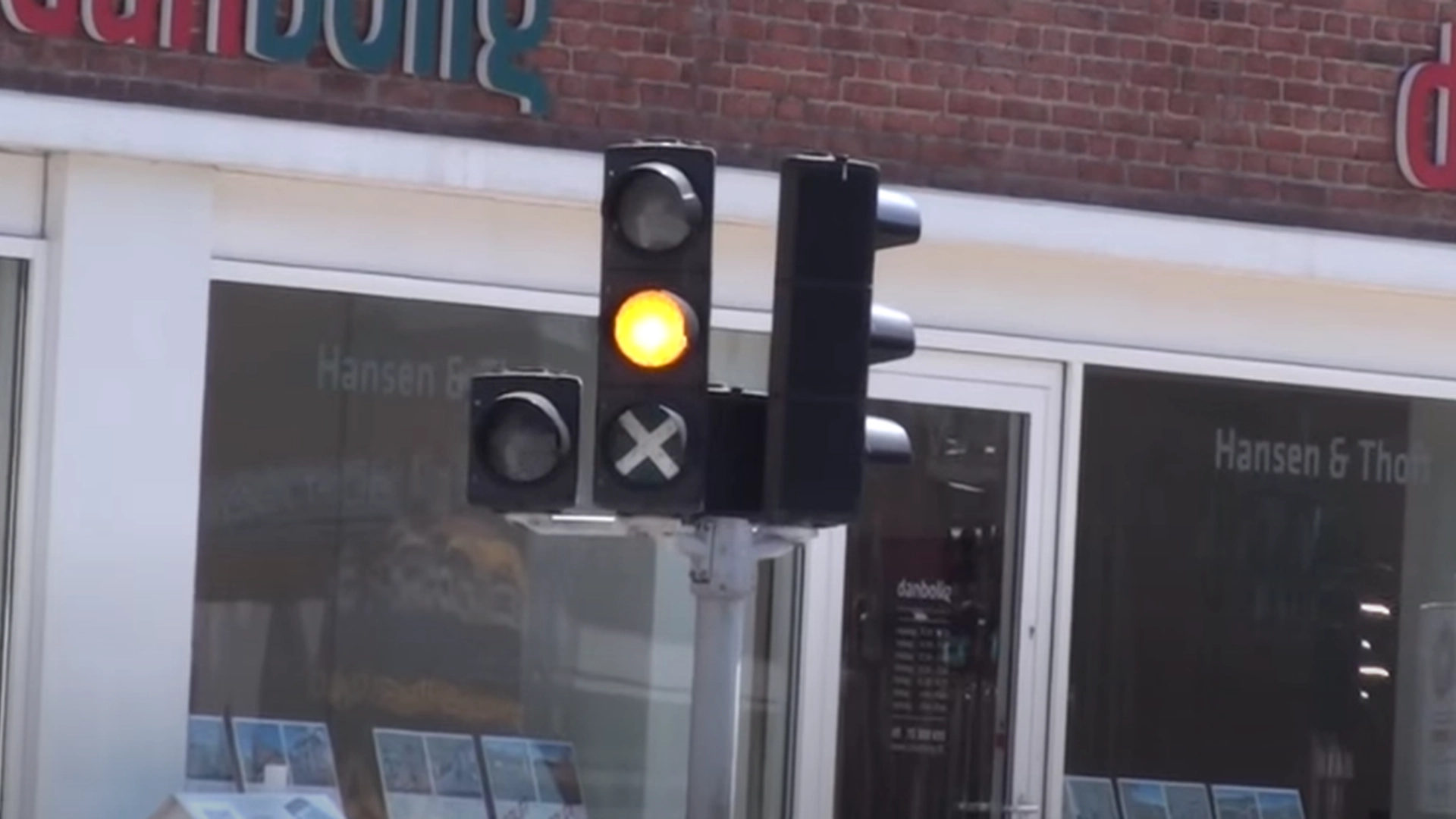 Trafiklyset vises snart med 4 farver: Her er alt, du skal vide