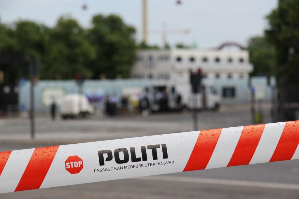 Politi og forsvar oplyser: Vi vil være til stede her
