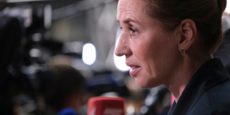 Mette Frederiksen melder ud om mundbind