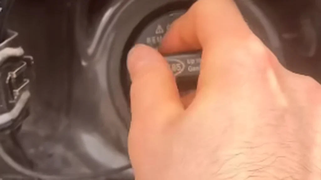 Alt for få kender til dette tank-trick: Gør det næste gang du skal fylde bilen