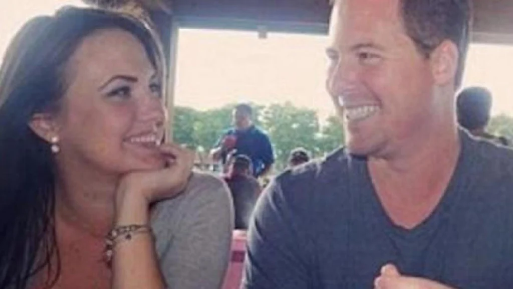 Mødte hinanden på datingside og forelskede sig straks: 2 uger efter opdagede de noget yderst usædvanligt