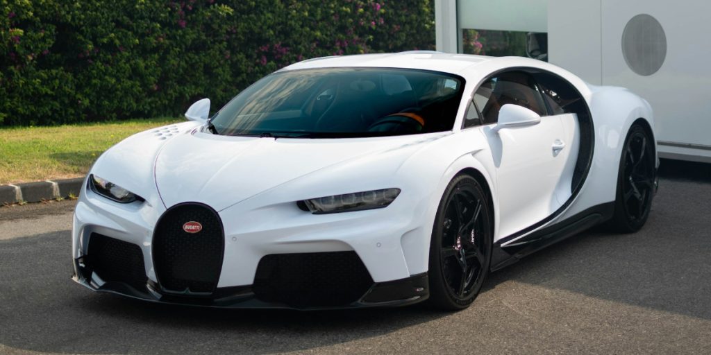 Udfordringen er ikke at købe en Bugatti, men at vedligeholde den: Et olieskift koster det samme som en ny bil