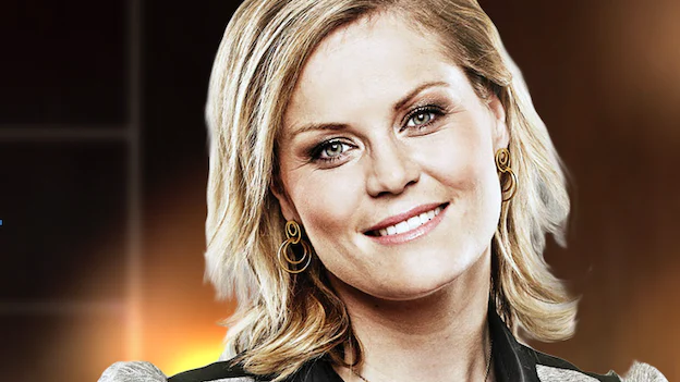 TV 2-værten Cecilie Hother er hoppet i badetøjet og viser hele kroppen frem: Se så hvad hun gør