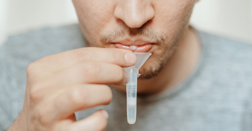 19-årig købte DNA-test for sjov: Hvad han opdagede, har ødelagt hans familie fuldstændigt