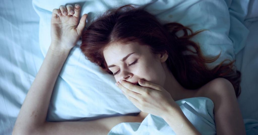 Hver femte dansker døjer med søvnløshed: Særlig urt kan være løsningen