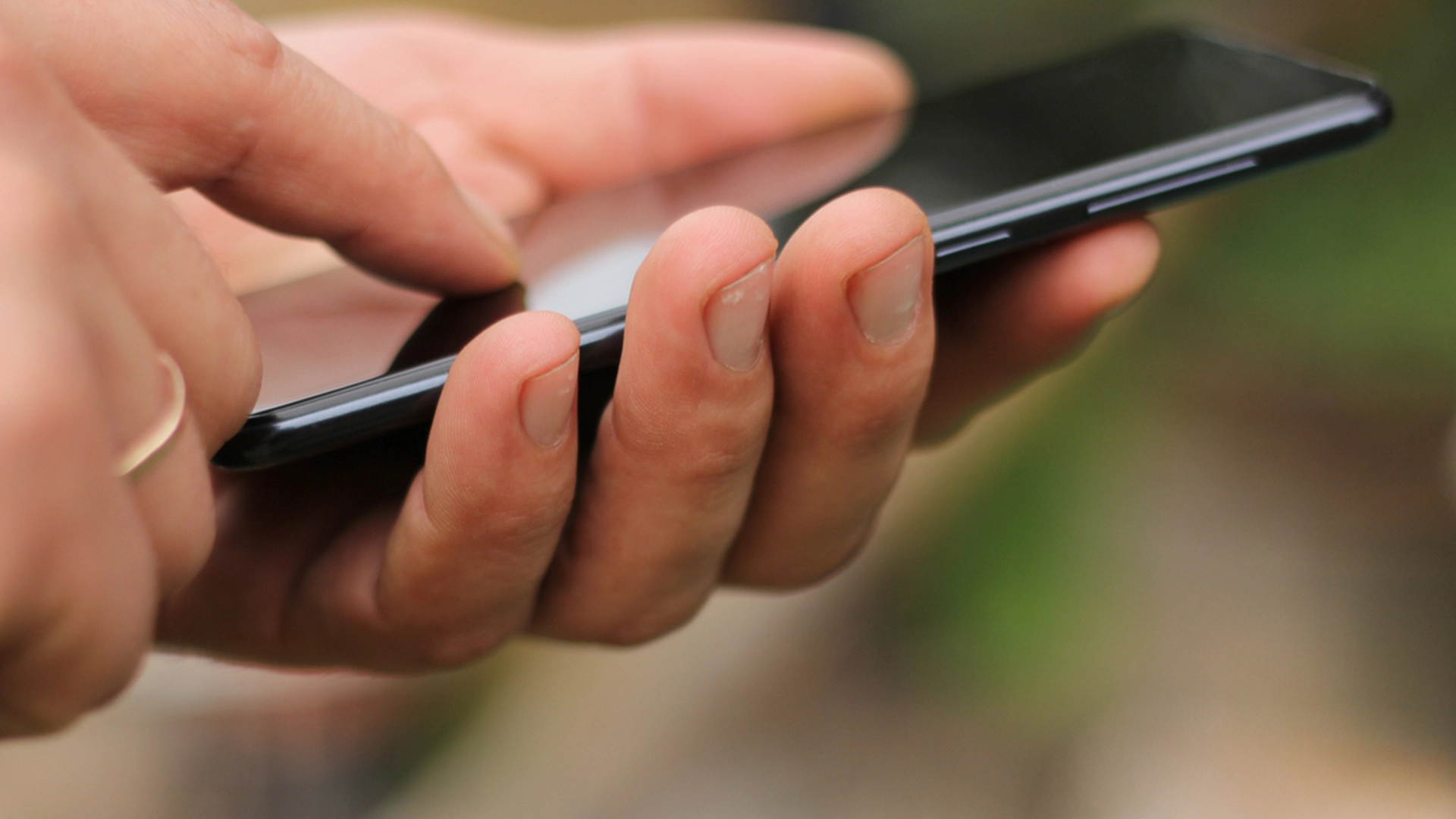 Slet ‘uskyldig’ app med det samme: Den filmer din mobiltelefons skærm uden du ved det
