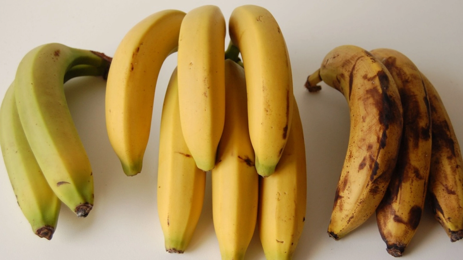 Er det den grønne, gule eller brune banan der er sundest? Svaret vil overraske dig