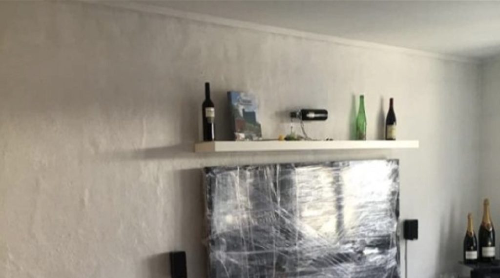 Erik kom hjem til sin lejlighed efter 3 ugers ferie: Synet i lejligheden gjorde ham chokeret