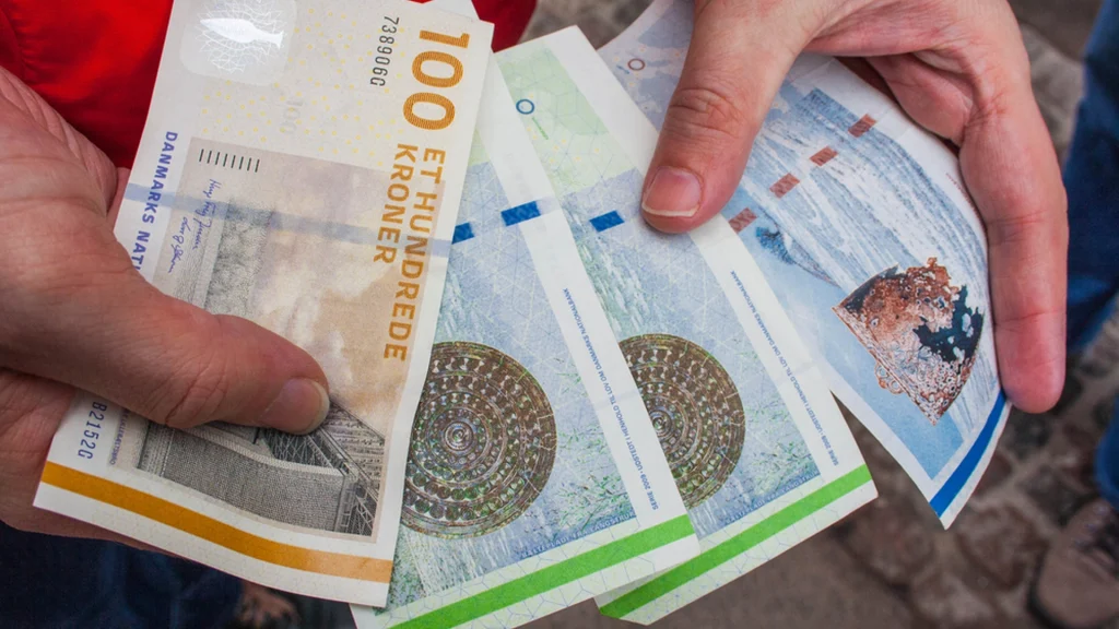 Deler lønsedler på nettet: Så meget får disse fag i løn